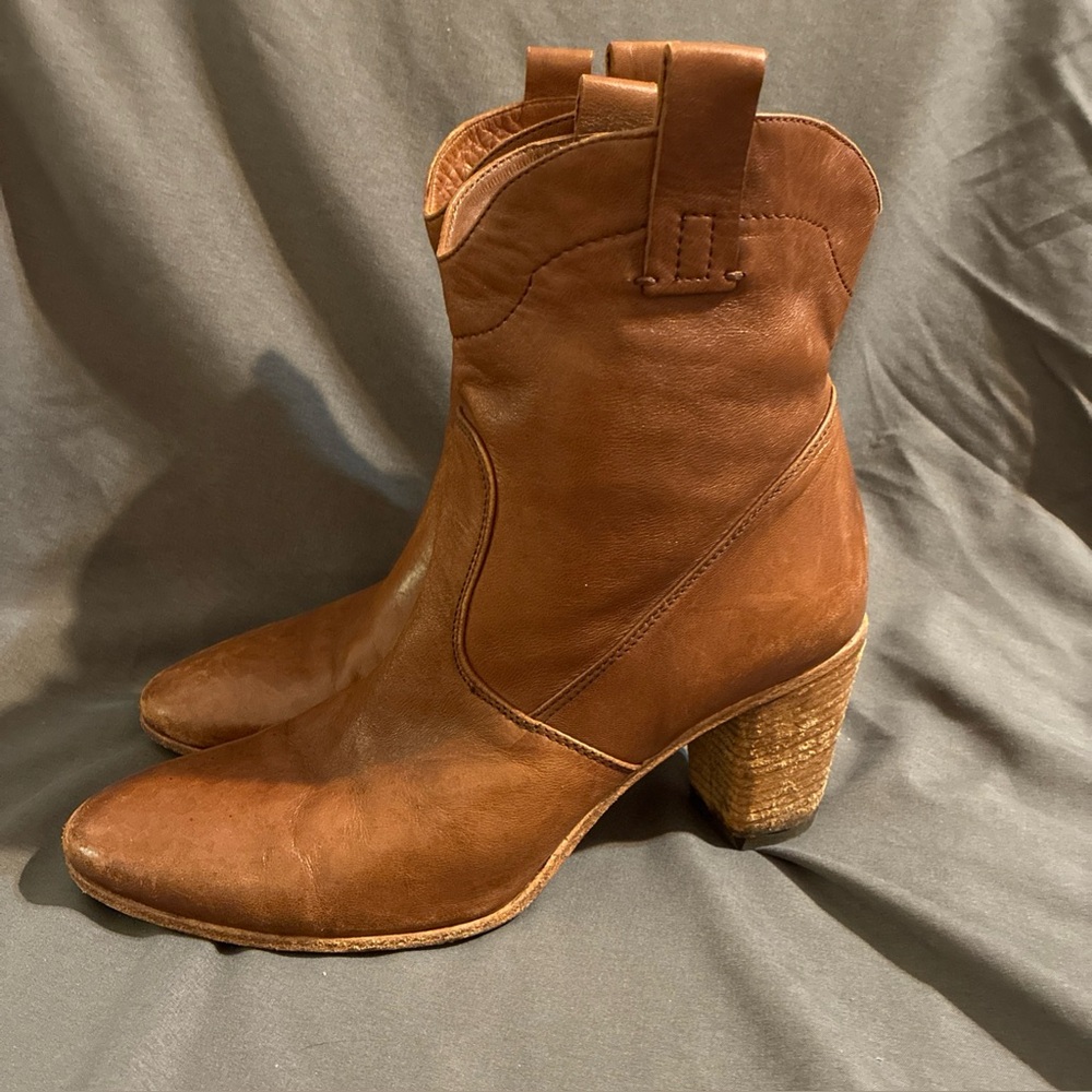 Alberto Fermani Womens Size 38 EU 7.5 US Brown Leather Ankle Boots Italy